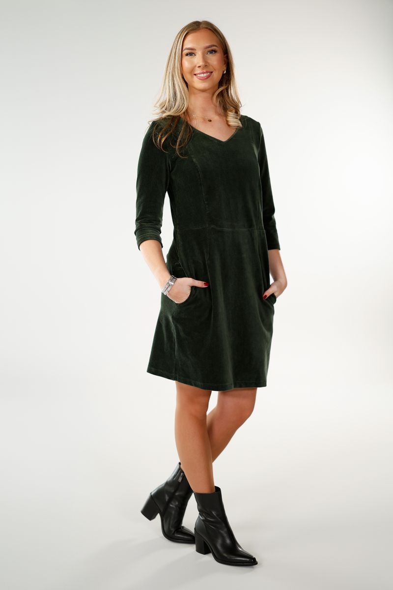 Annelise kombogrønn babycord kjole 